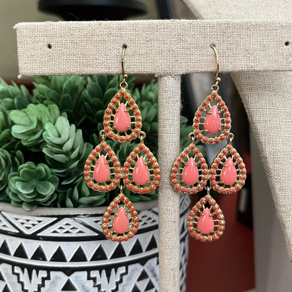 Stella & Dot Coral and Gold Teardrop Earrings